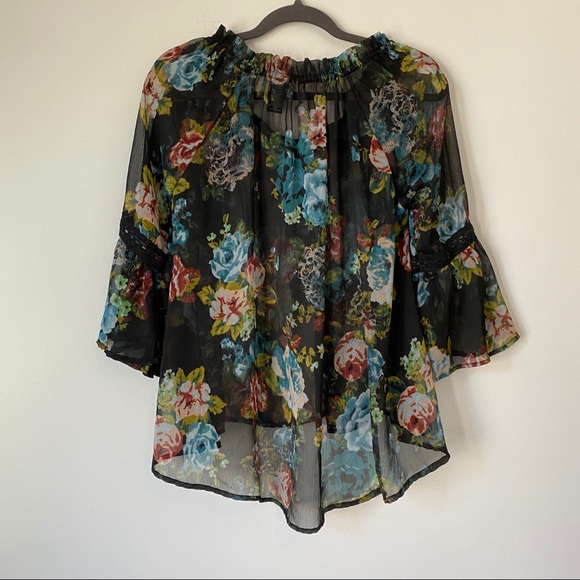 Buckle Blouse - Picture 7 of 9